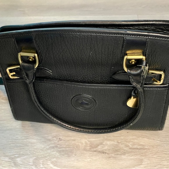 DESIGNED BY DOONEY AND BOURKE!!!! NWOT VINTAGE MADE IN THE USA NAVY BLUE PURSE - Picture 3 of 9